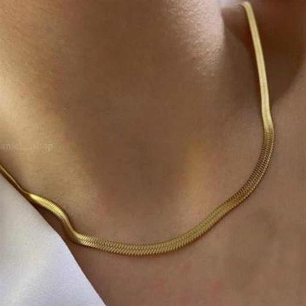 گردنبند مدل ماری طلایی